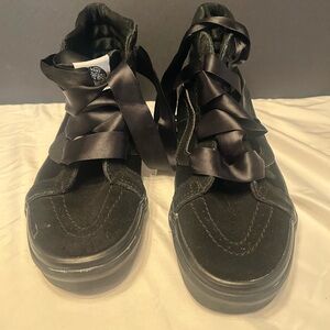 Vans Women's Black Satin Lace High-Tops - New